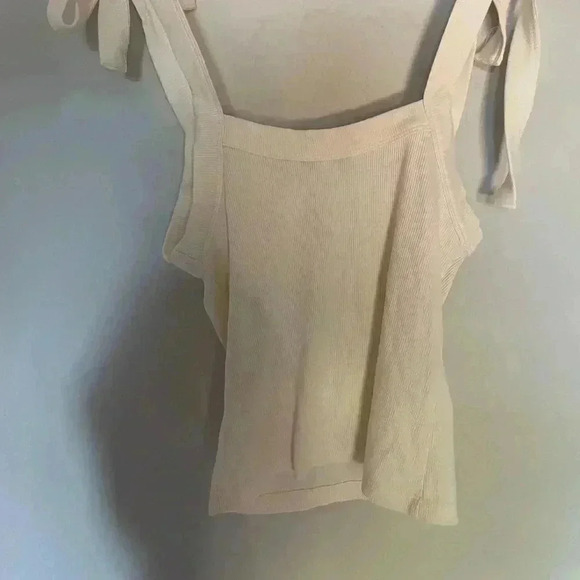 Chelsea & Violet Top - Picture 6 of 6